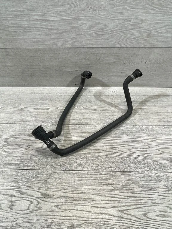 Engine coolant pipe/hose – BMW 5 Series E60 E61 (2004-2010)