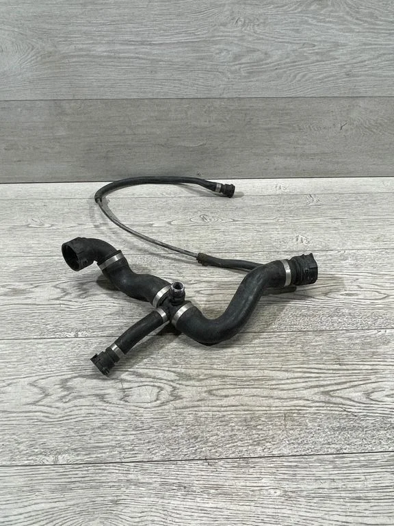 Engine coolant pipe/hose – BMW 3 Series E90 E91 (2005-2012)