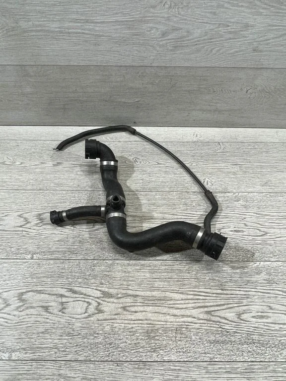 Engine coolant pipe/hose – BMW 3 Series E90 E91 (2005-2012)
