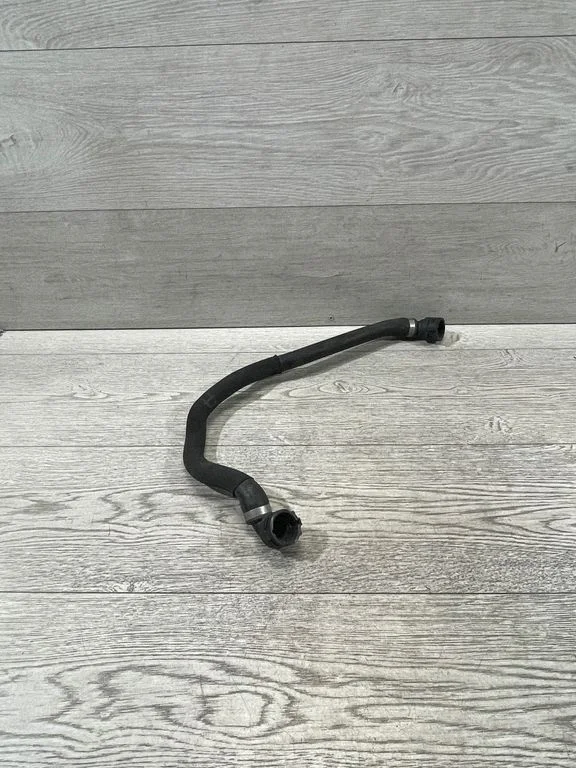 Motora dzesēšanas caurule (-es)/šļūtene (-es) – BMW 3. sērija E90 E91 (2005-2012)