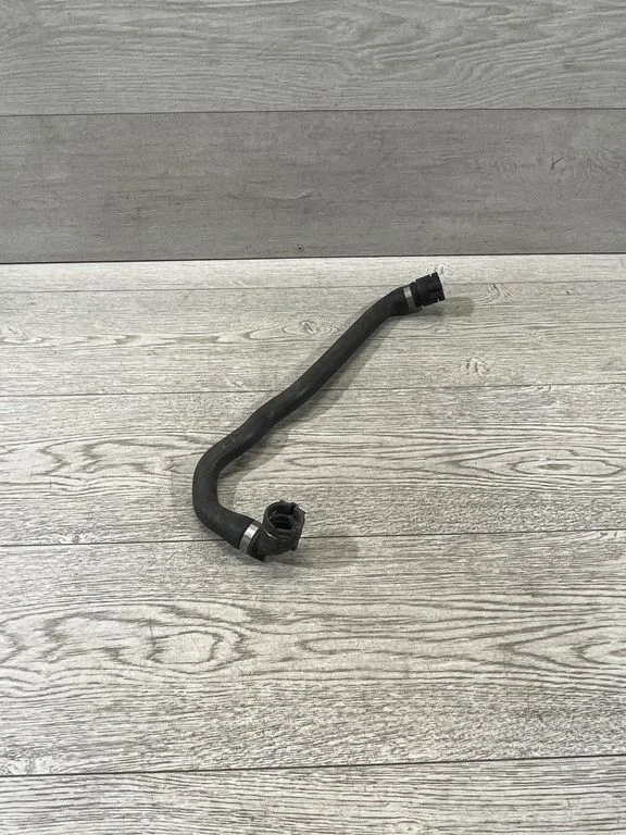 Engine coolant pipe/hose – BMW 1 Series E81 E87 (2004-2011)