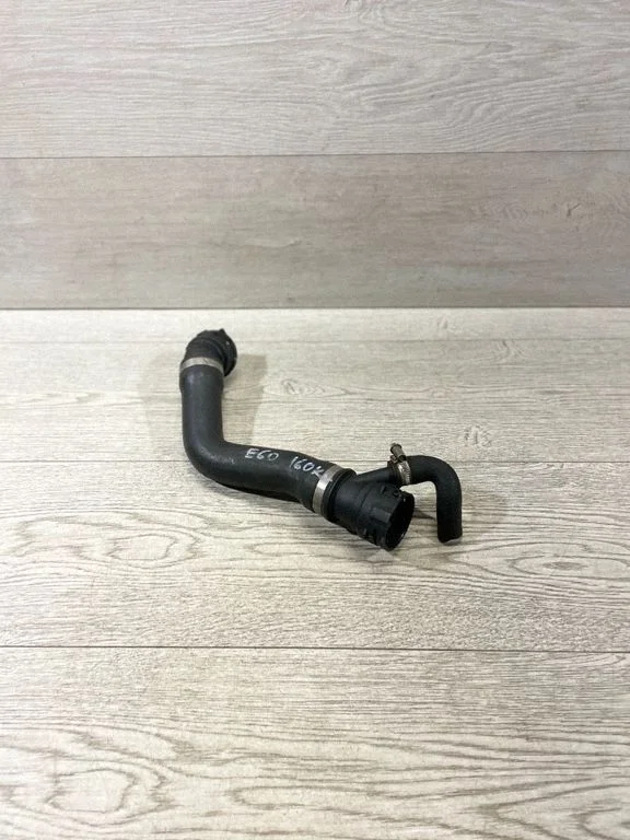 Przewody układu chłodzenia silnika – BMW Seria 5 E60 E61 (2004-2010)