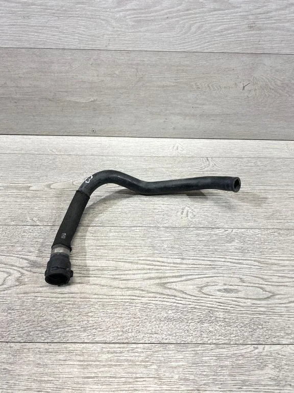 Engine coolant pipe/hose – BMW 3 Series E90 E91 (2005-2012)