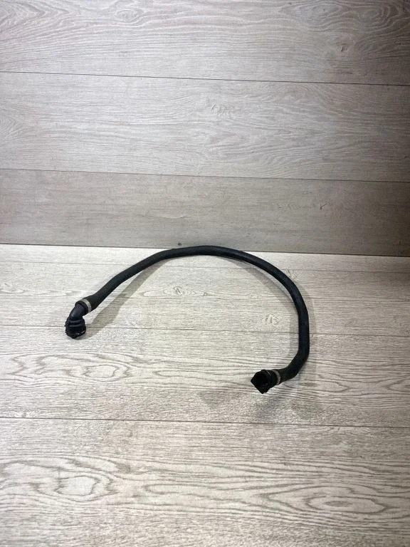 Engine coolant pipe/hose – BMW 5 Series E60 E61 (2004-2010)