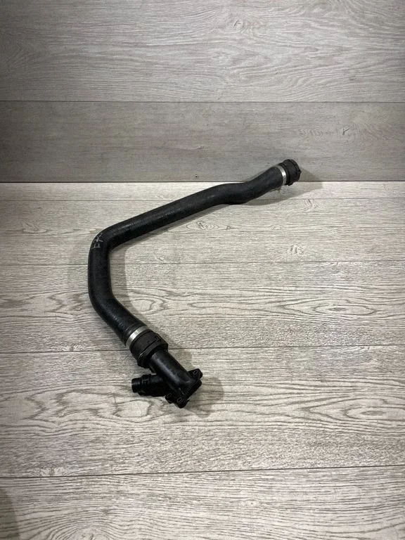 Motora dzesēšanas caurule (-es)/šļūtene (-es) – BMW X5 E70 (2006-2013)