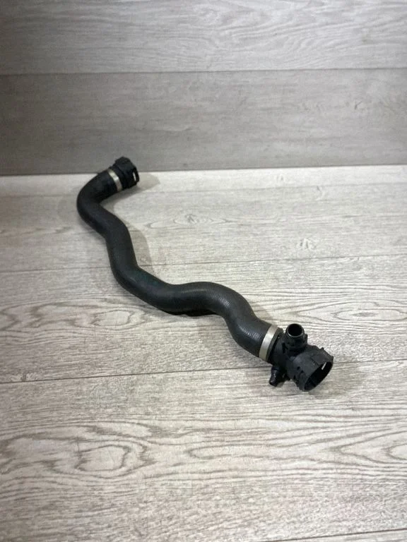 Motora dzesēšanas caurule (-es)/šļūtene (-es) – BMW 3. sērija F30 F35 F31 (2012-2018)