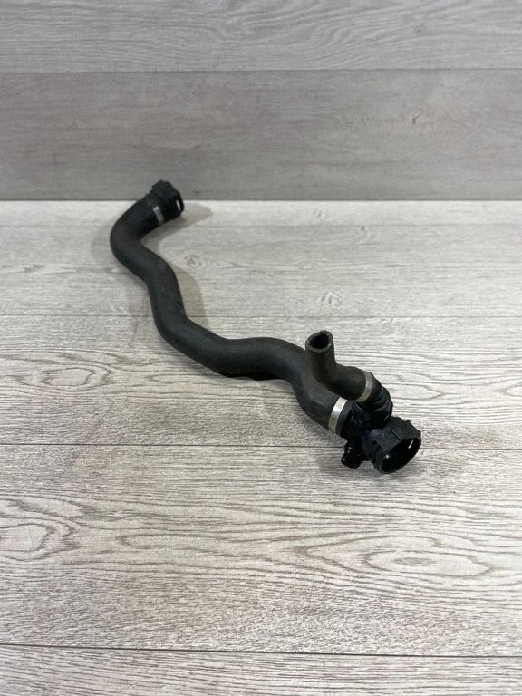 Motora dzesēšanas caurule (-es)/šļūtene (-es) – BMW 3. sērija F30 F35 F31 (2012-2018)