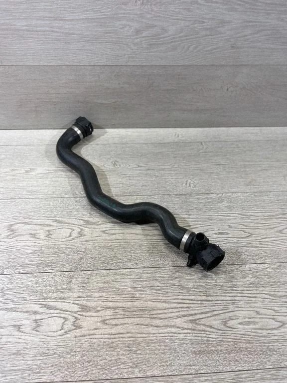 Motora dzesēšanas caurule (-es)/šļūtene (-es) – BMW 3. sērija F30 F35 F31 (2012-2018)