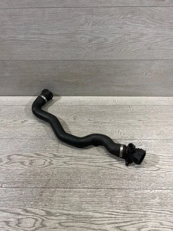 Motora dzesēšanas caurule (-es)/šļūtene (-es) – BMW 3. sērija F30 F35 F31 (2012-2018)