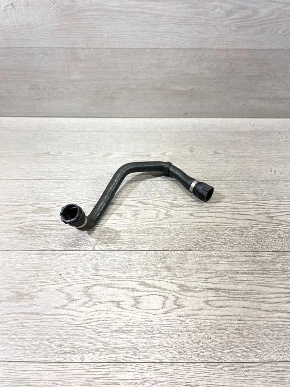 Engine coolant pipe/hose – BMW 5 Series E60 E61 (2004-2010)