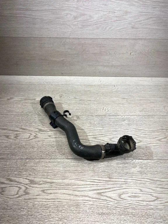 Engine coolant pipe/hose – BMW X5 E53 (1999-2006)