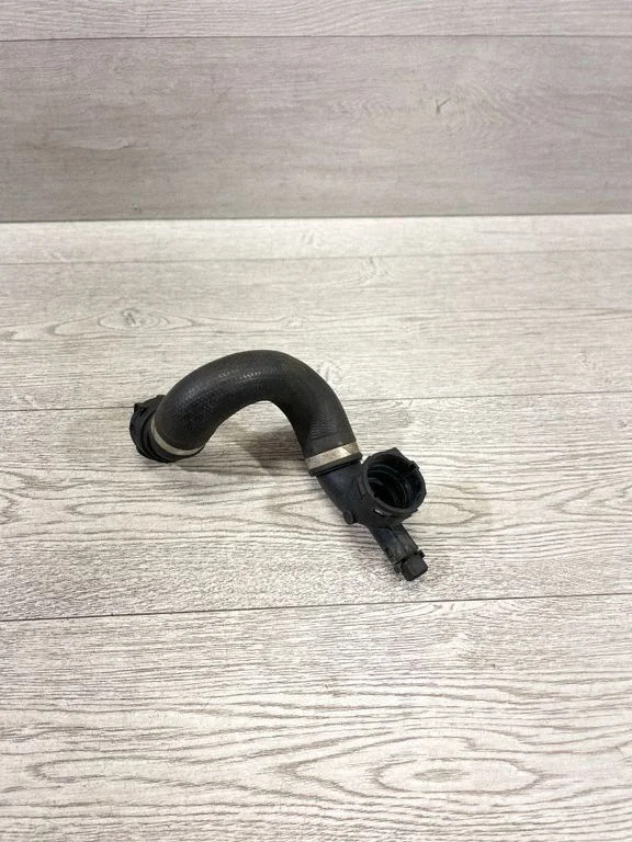 Przewody układu chłodzenia silnika – BMW Seria 3 E90 E91 (2005-2012)