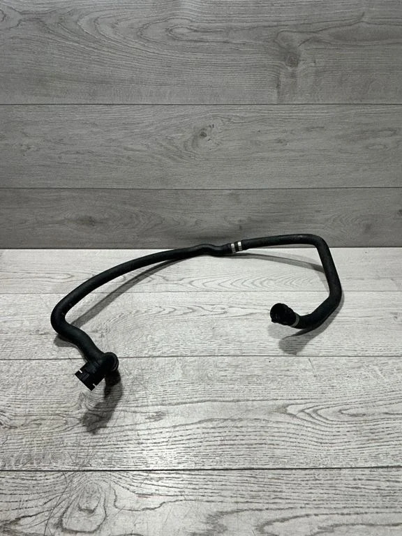 Przewody układu chłodzenia silnika 9221117 – BMW X3 F25 (2010-2017)