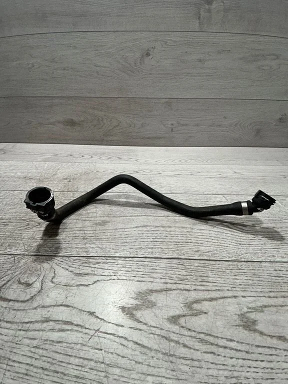 Motora dzesēšanas caurule (-es)/šļūtene (-es) – BMW 3. sērija F30 F35 F31 (2012-2018)