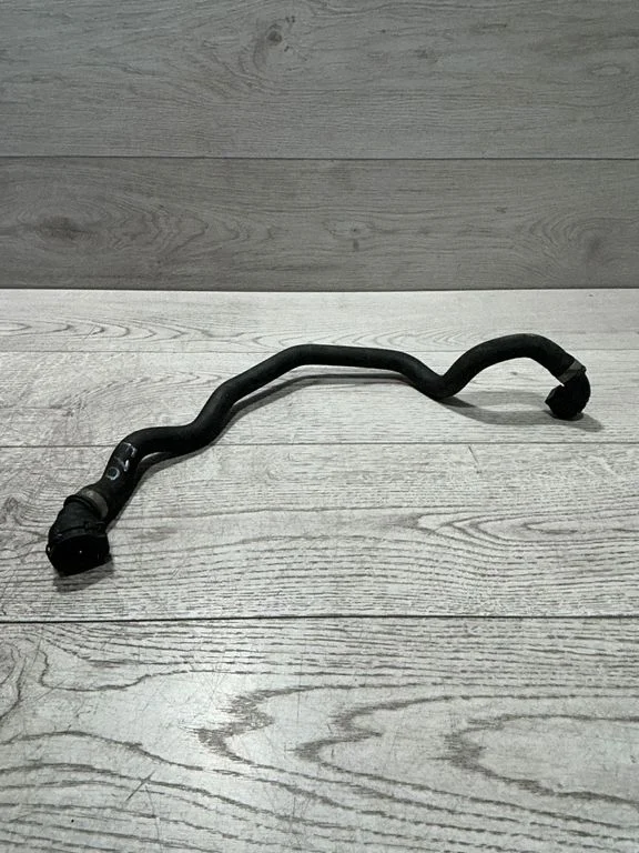Mootori jahutusvedeliku toru / voolik – BMW X5 E70 (2006-2013)