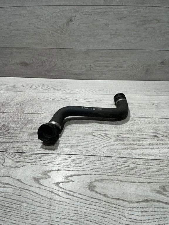 Przewody układu chłodzenia silnika – BMW Seria 5 E60 E61 (2004-2010)