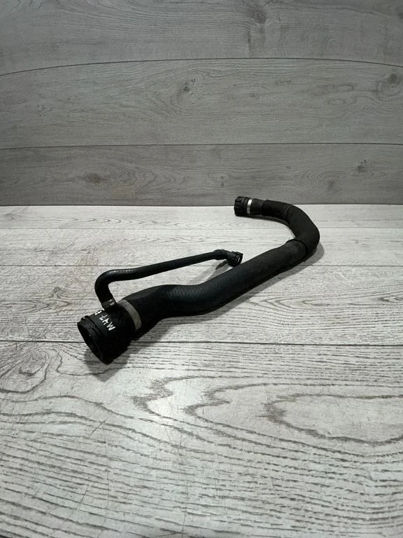 Engine coolant pipe/hose – BMW 3 Series E90 E91 (2005-2012)