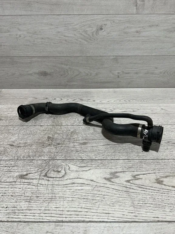 Engine coolant pipe/hose – BMW 3 Series E90 E91 (2005-2012)