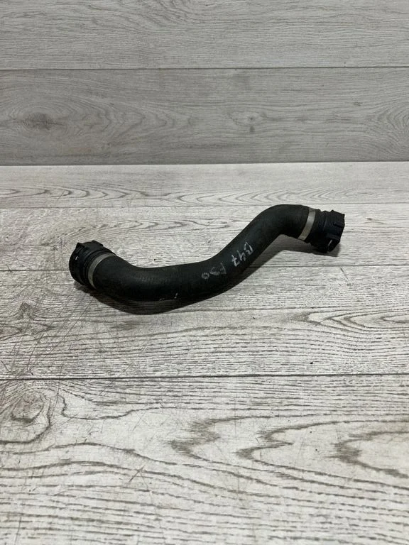 Engine coolant pipe/hose – BMW 4 Series F32 F33 (2013-2020)