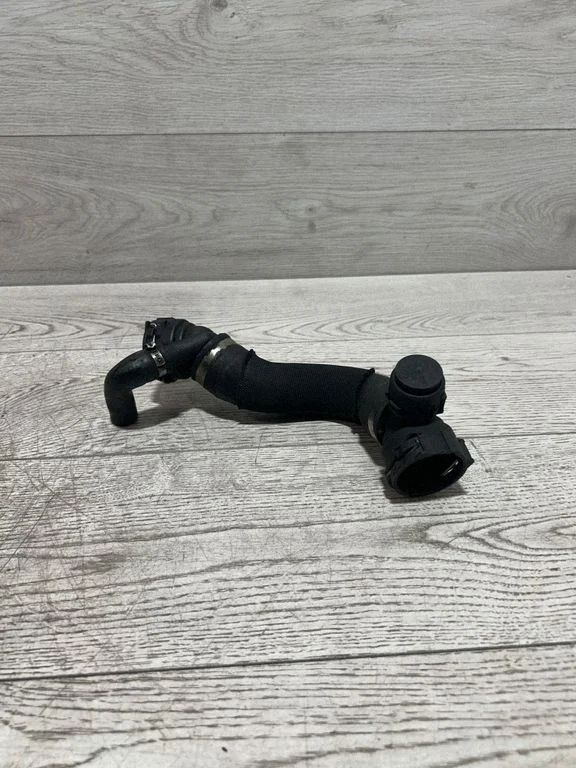 Mootori jahutusvedeliku toru / voolik – BMW X5 E70 (2006-2013)