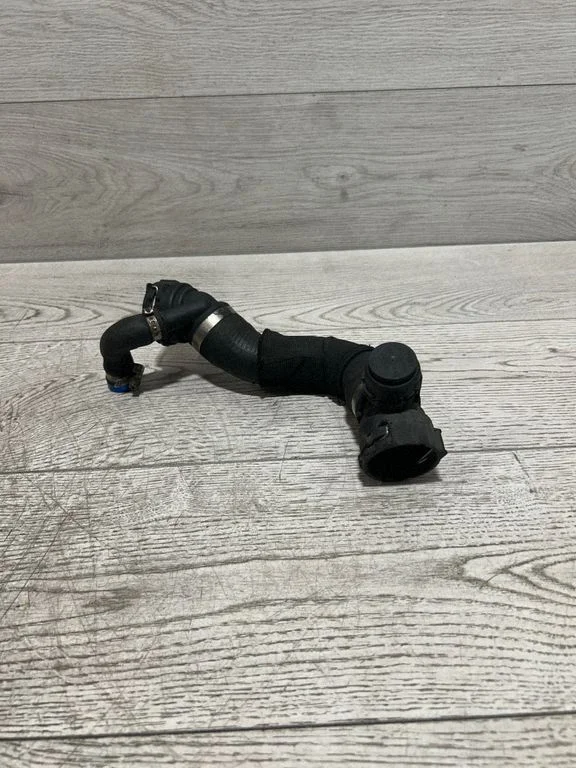 Mootori jahutusvedeliku toru / voolik – BMW X5 E70 (2006-2013)
