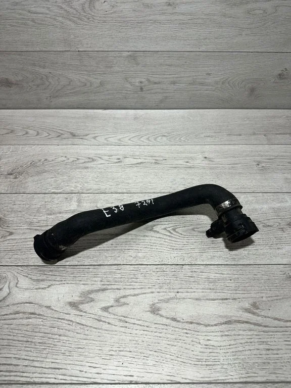 Engine coolant pipe/hose – BMW 7 Series E38 (1993-2001)
