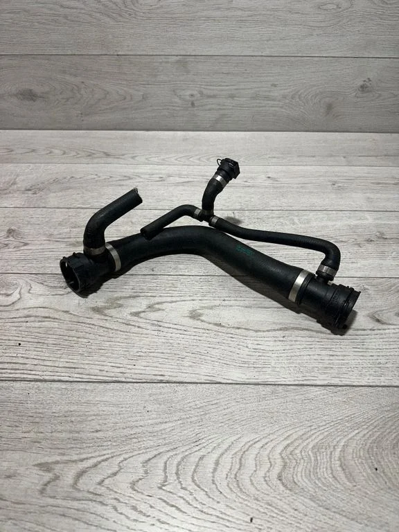 Przewody układu chłodzenia silnika – BMW Seria 7 E65 E66 (2001-2008)
