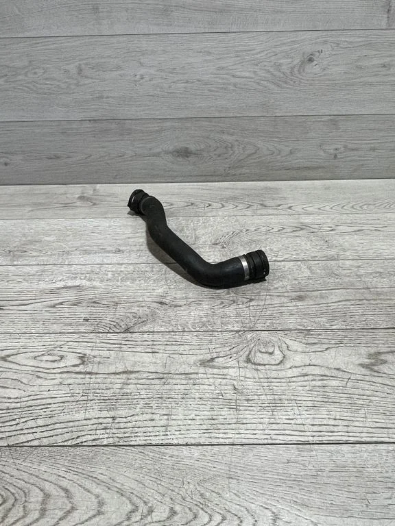 Engine coolant pipe/hose – BMW 5 Series G30 G31 G38 (2016-)