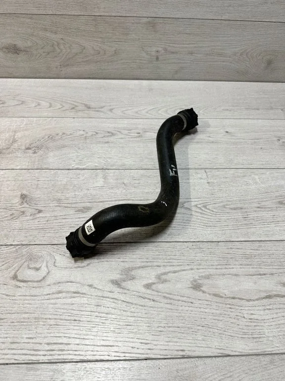 Engine coolant pipe/hose – BMW 1 Series F20 F21 (2011-2019)