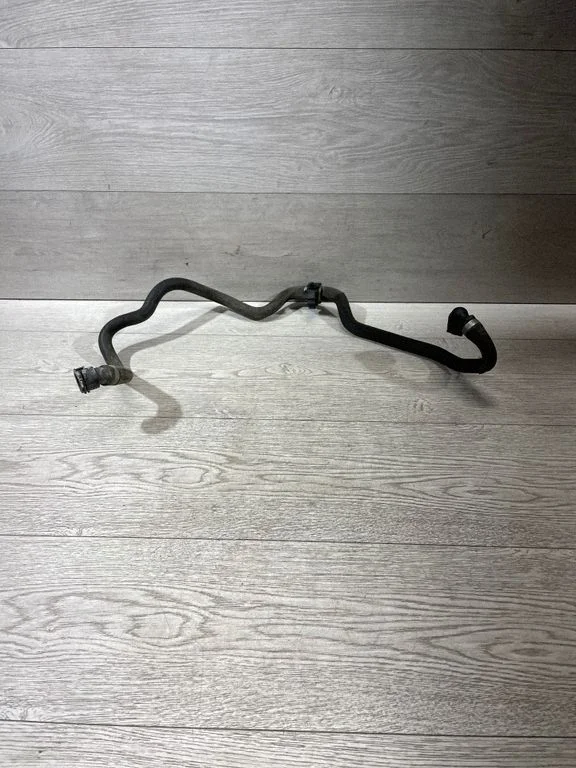 Mootori jahutusvedeliku toru / voolik – BMW 3-seeria F30 F35 F31 (2012-2018)