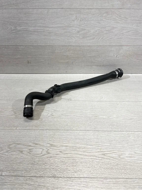 Motora dzesēšanas caurule (-es)/šļūtene (-es) 8654822