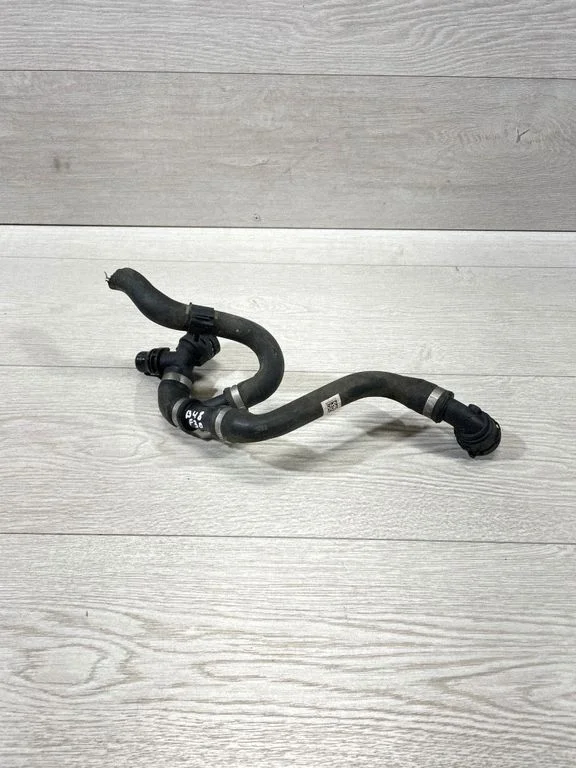 Motora dzesēšanas caurule (-es)/šļūtene (-es) – BMW 3. sērija F30 F35 F31 (2012-2018)