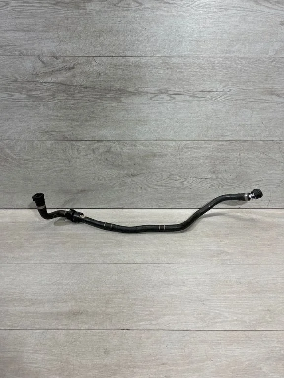 Motora dzesēšanas caurule (-es)/šļūtene (-es) – BMW 3. sērija F30 F35 F31 (2012-2018)