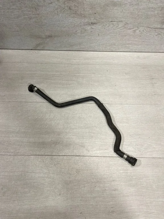 Engine coolant pipe/hose – BMW 4 Series F32 F33 (2013-2020)