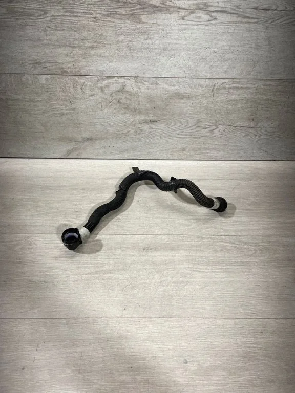Engine coolant pipe/hose 107759400e – Tesla Model 3 (2017-)