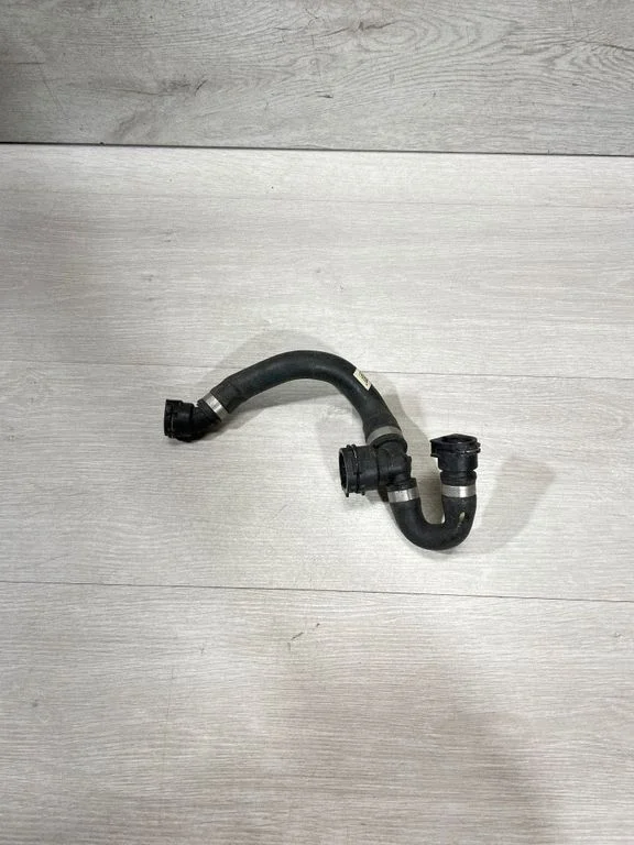 Engine coolant pipe/hose – BMW 4 Series F32 F33 (2013-2020)