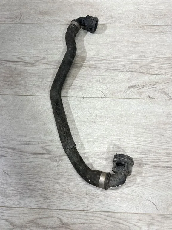 Motora dzesēšanas caurule (-es)/šļūtene (-es) 8663047
