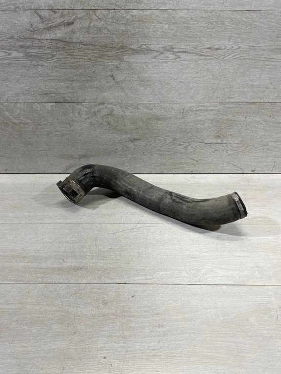 Wąż / rura intercoolera 31439896 – Volvo V40 (2012-2019)