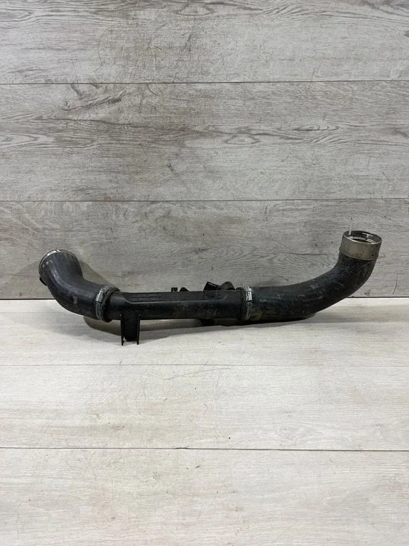 Wąż / rura intercoolera 31422153 – Volvo V40 (2012-2019)