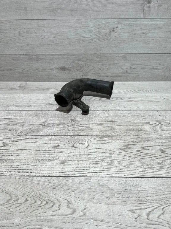 Air intake duct part – BMW 5 Series E39 (1996-2003)