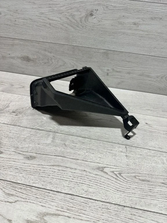 Gaisa ieplūdes kanāla detaļa (-as) 9175466 – BMW X5 E70 (2006-2013)