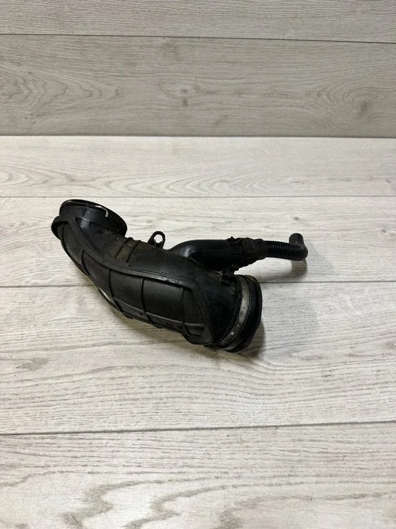 Gaisa ieplūdes kanāla detaļa (-as) 7807493 – BMW X5 E70 (2006-2013)