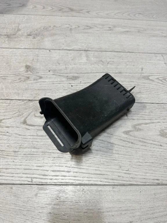 Air intake duct part – BMW 3 Series F30 F35 F31 (2012-2018)