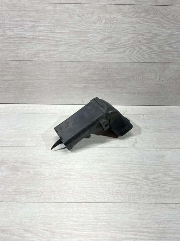Air intake duct part 7597584