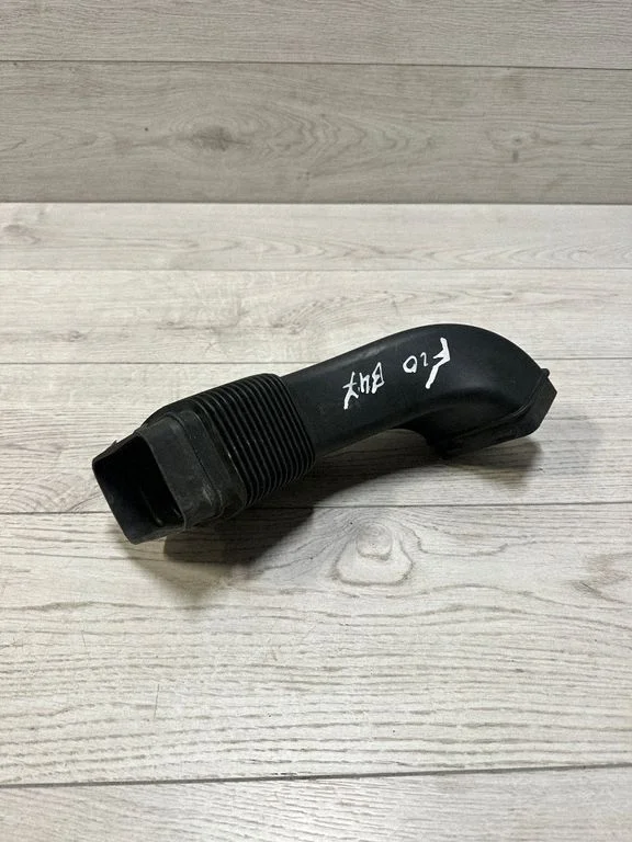 Air intake duct part – BMW 5 Series F10 F11 (2009-2016)