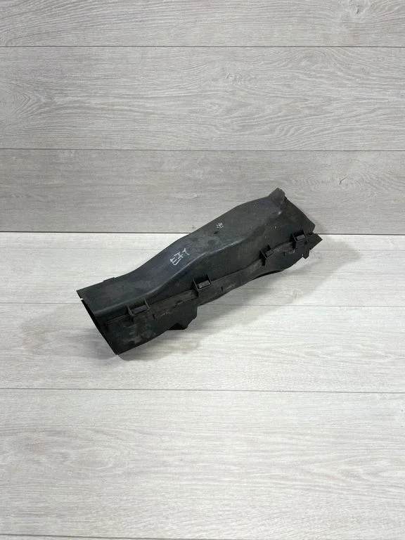 Air intake duct part 7180624 – BMW X6 E71 (2008-2014)
