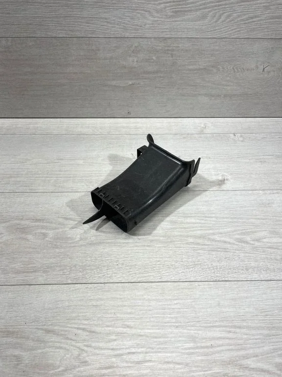 Air intake duct part 7597584