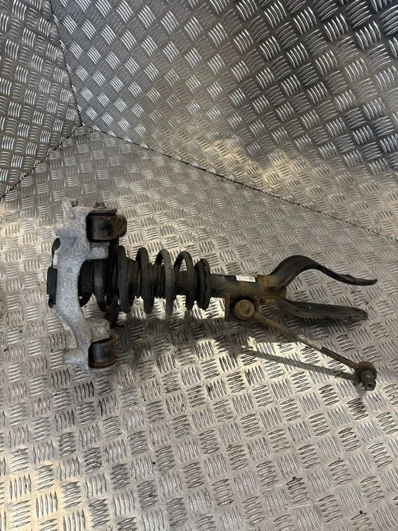 Front shock absorber/damper 104436800F – Tesla Model 3 (2017-)