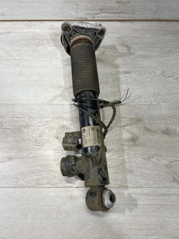 Aizmugurējais amortizators – BMW X5 F15 (2013-2017)