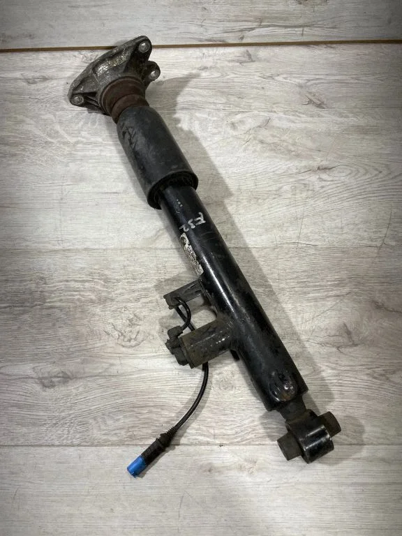 Aizmugurējais amortizators 6864761 – BMW 4. sērija F32 F33 (2013-2020)